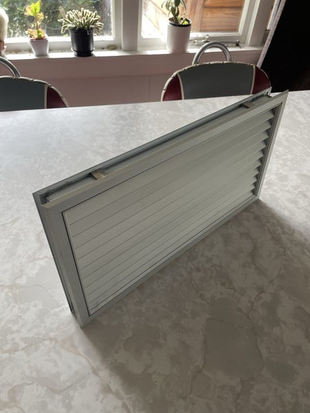 Double side door ventilation grille Carousel 6