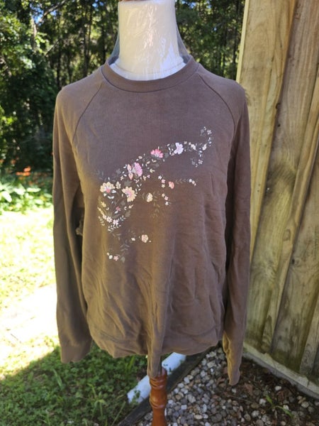 Stella and Gemma Sweatshirt Carousel 1