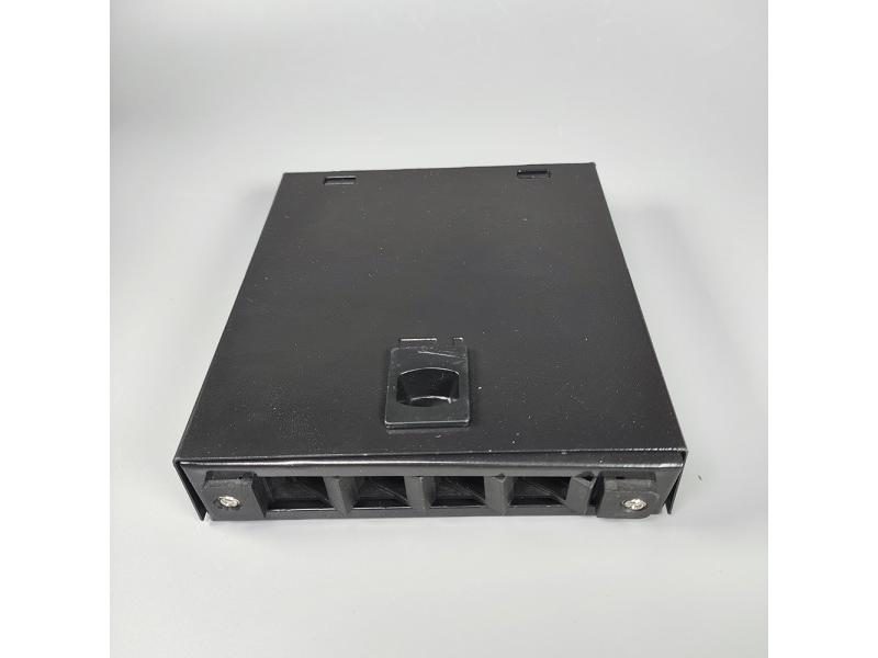 The 4 Ports Fiber Terminal Box With SC LC 4 Ports Fiber Optical Patch Panel Carousel 1