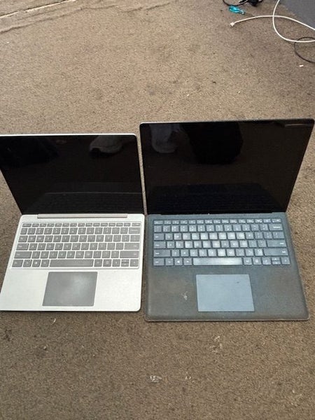 Faulty Microsoft Surface Go 1943 i5 10th Up to 3.6Ghz 256GB and surface 1769 Carousel 1