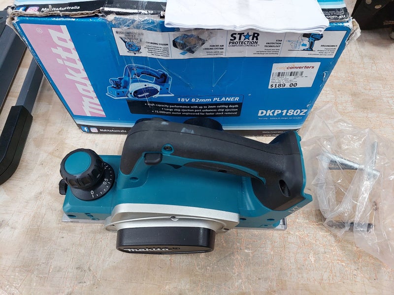 Makita 18V LXT 82mm Planer Skin (DKP180Z) Carousel 1