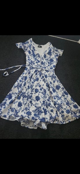 Blue and white floral Dotti dress Carousel 1