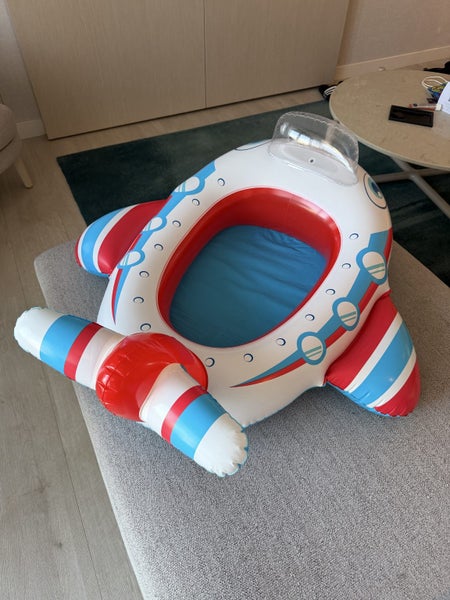 Kids Inflatable Airplane Swim Ring with Backrest Carousel 2