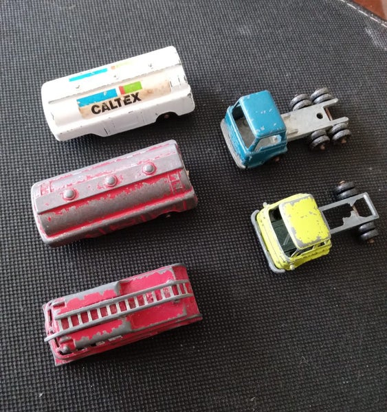 Fun Ho Cars, 5 Piece Bundle, Ford, Bedford, No21 Fire Engine Carousel 1