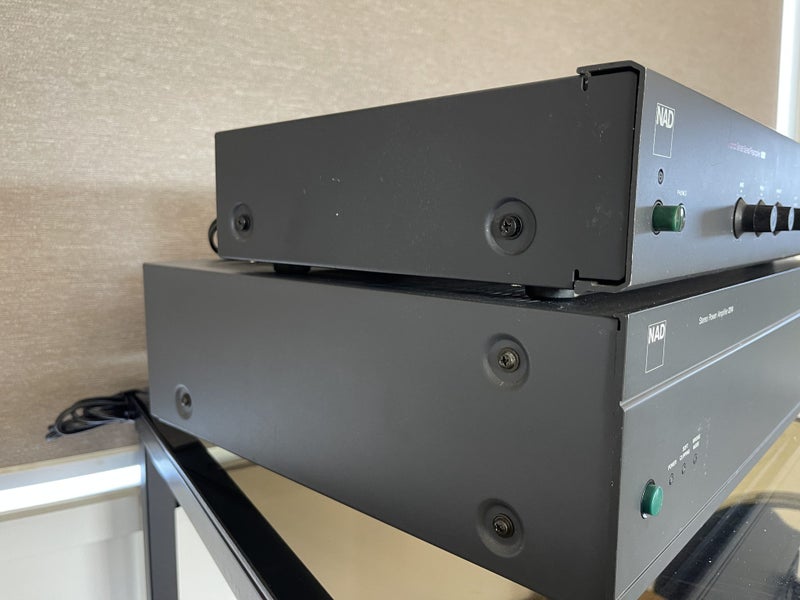 NAD AMPLIFIER SYSTEM Carousel 2