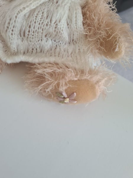 Settler bear Carousel 2