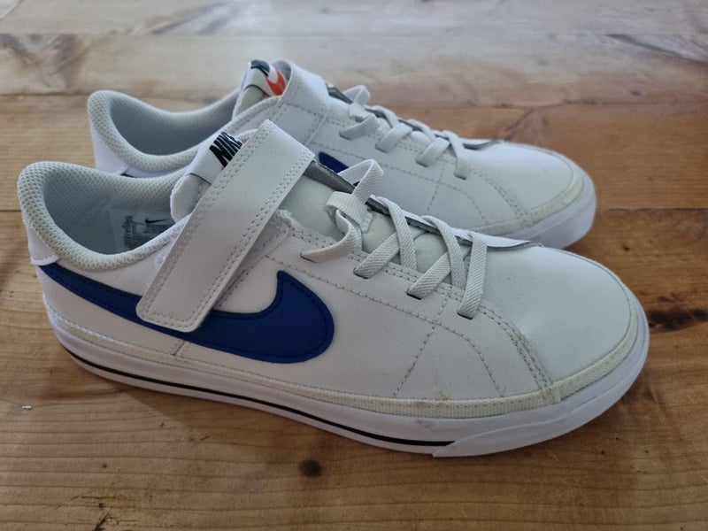 NIKE COURT LEGACY Sneakers ** US 3Y ** NEW! Carousel 1