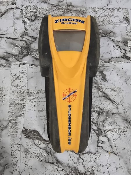 ZIRCON StudSensor i65 OneStep Carousel 1