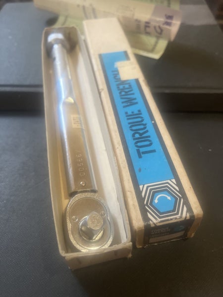 TOHNICHI 225QL TORQUE WRENCH IN BOX Carousel 2