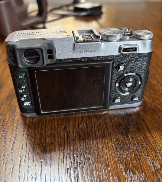 Fujifilm X100 Camera Carousel 4