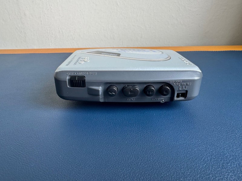 Sony Walkman WM-FX199 Cassette FM/AM Radio - Mega Bass Carousel 2