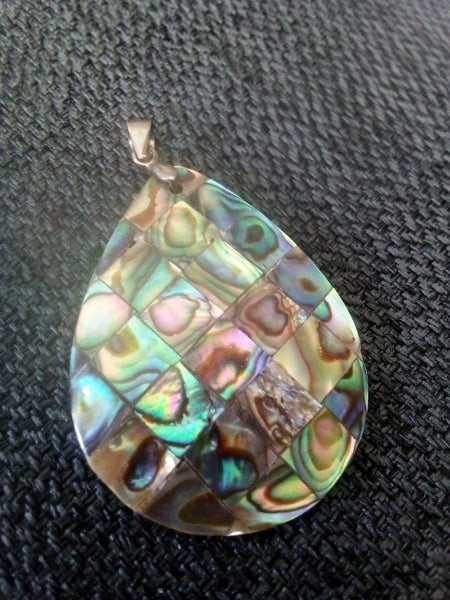 Paua pendant Carousel 13