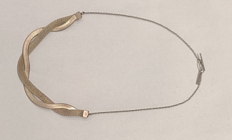 By Israeli jewelry designer Shlomit Ofir necklace et Carousel 1