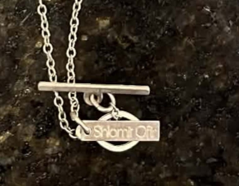 By Israeli jewelry designer Shlomit Ofir necklace et Carousel 5