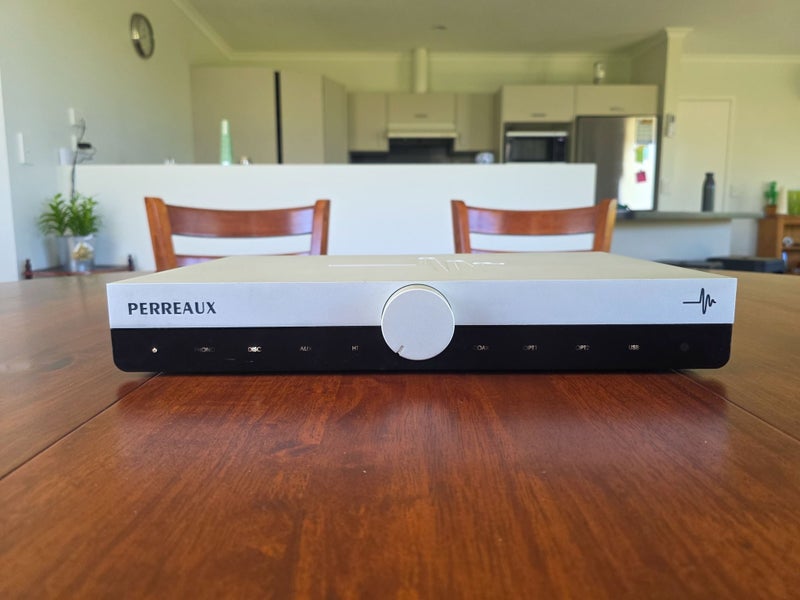 Perreaux Audiant 80i Stereo Amplifier & DAC -- TOP OF THE LINE!! Carousel 2