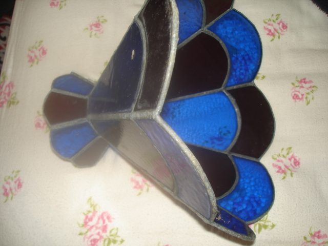 RETRO BLUE AND RED GLASS LEADLIGHT LAMPSHADE Carousel 2