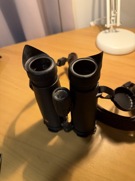 **Leica Noctivid 10x42** Binoculars Carousel 7