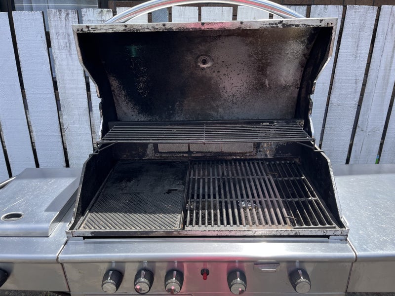 Gasmate 4 burner bbq Carousel 5