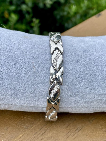 Stunning Silver Bracelet Carousel 1