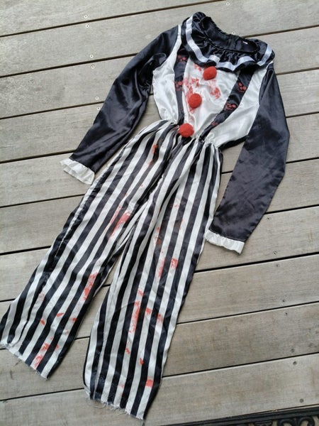 Scary clown IT pennywise Halloween costume kids Carousel 1