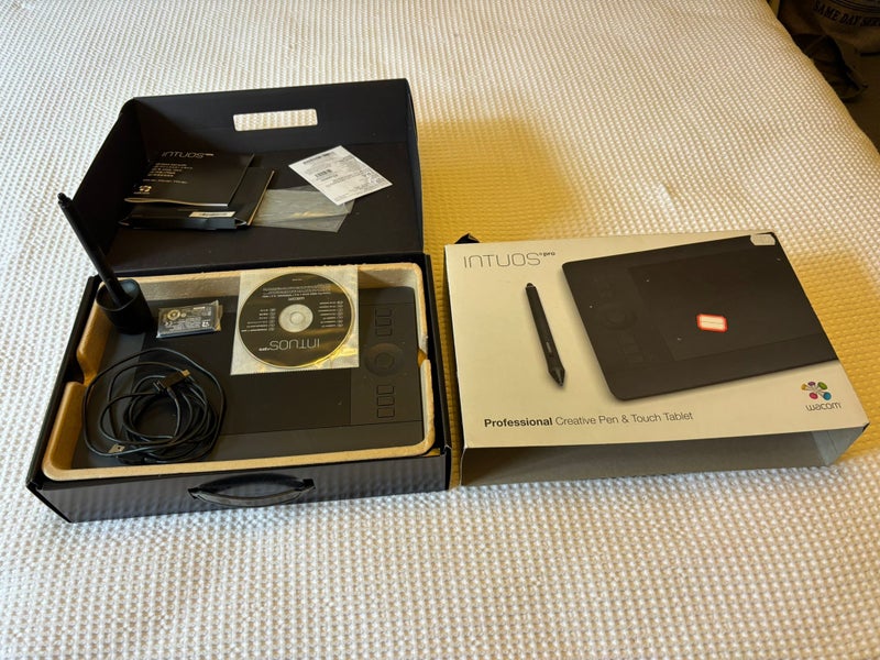 Wacom Intuos Pro Carousel 1