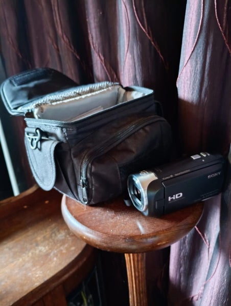 SONYHANDYCAM HD 9.2 MEGA PIXELS Carousel 4