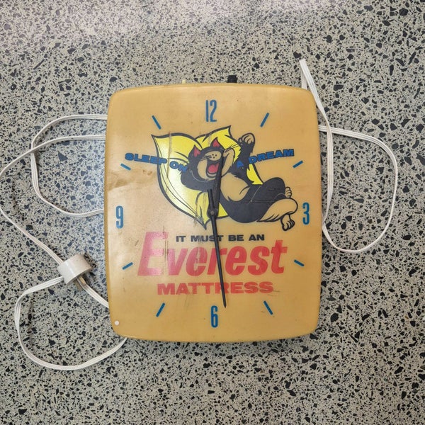 Vintage Everest Mattress Light Up Clock Carousel 1
