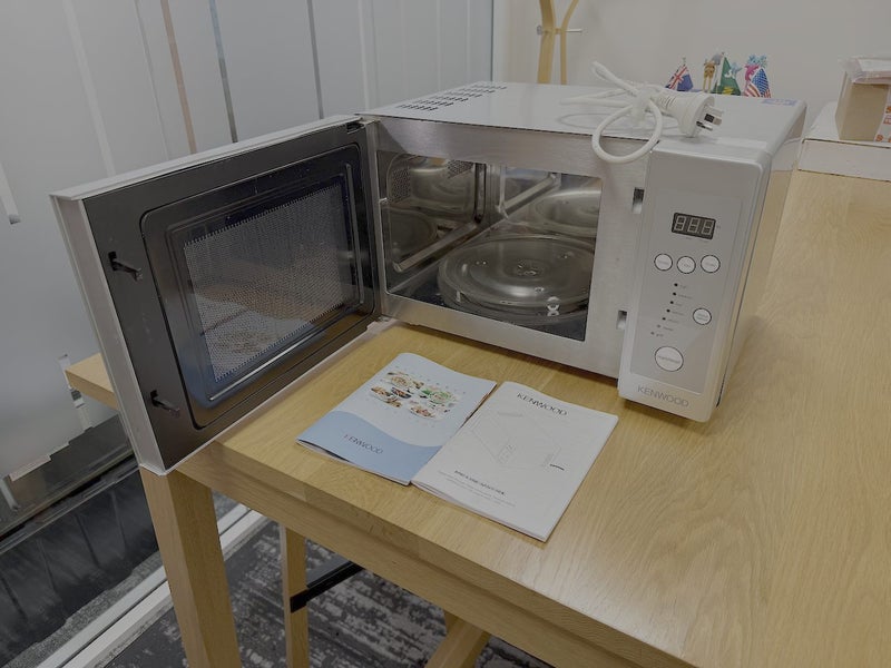 KenWood Microwave Carousel 1