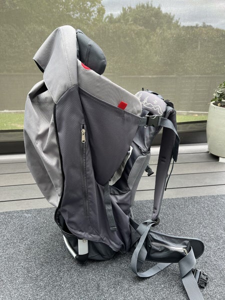 Phil & Ted’s Escape Carrier Carousel 1