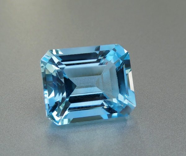 $1RE 18.49CT Buy Now $2750 BEAUTIFUL HUGE NATURAL SWISS BLUE OCTAGON TOPAZ Carousel 2