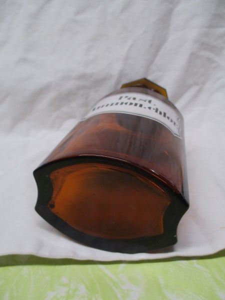 BT12 1640 - European Chemist Bottle / Jar - apothecary bottle - Past Ammon chlor Carousel 7