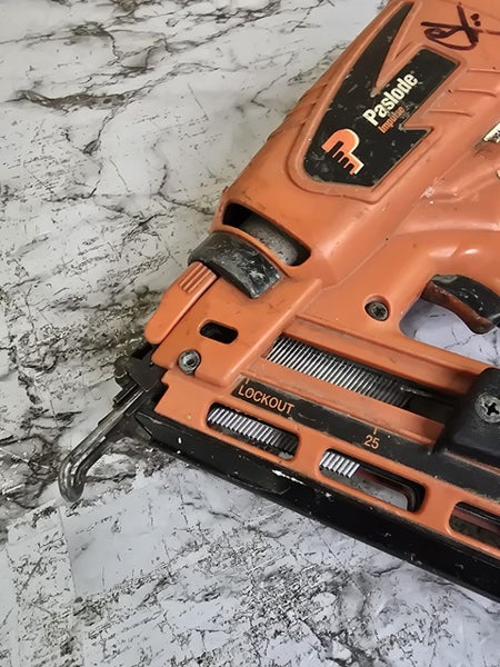 Paslode Impulse 16 Gauge Angled Finish Nailer Carousel 5