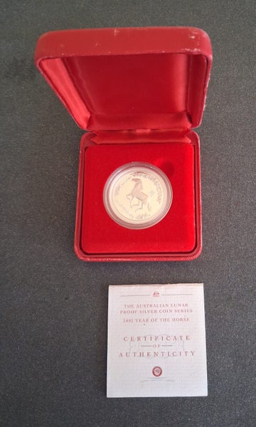 NZ coin: Year of the Horse 2001, proof issue, 99.9% pure silver coin Carousel 1