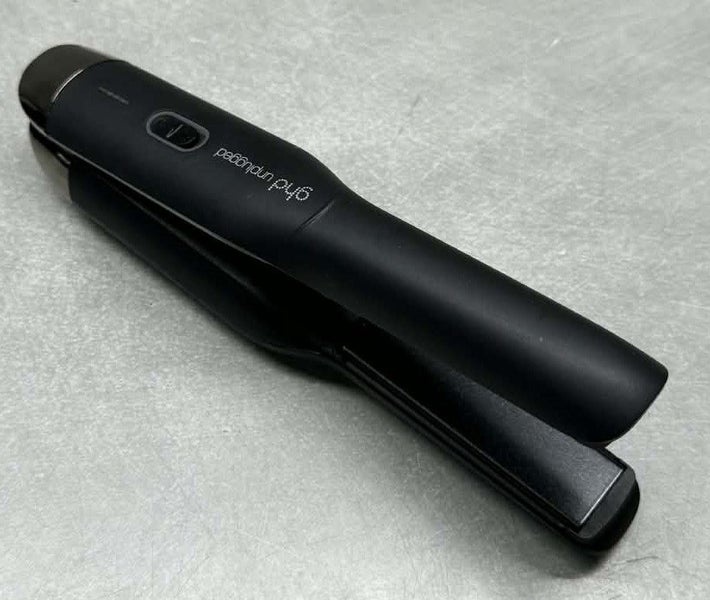 GHD Unplugged- On The Go Cordless Styler - Matte Black Carousel 1