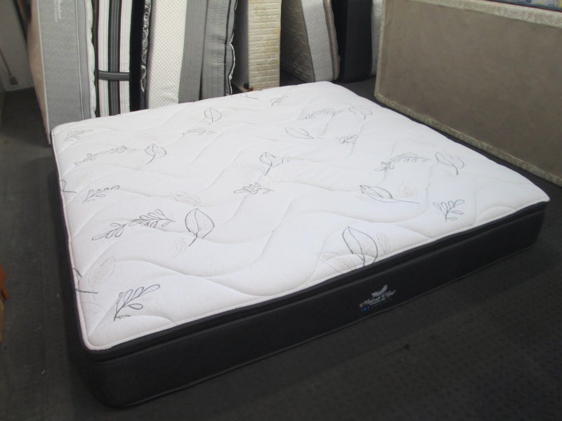 Natural Rest "Gel Embrace" - California King Mattress Carousel 2