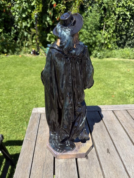 Rare 1927 Royal Doulton "Potted by" Charles I - Signed by H. Tittensor (42cm) Carousel 2