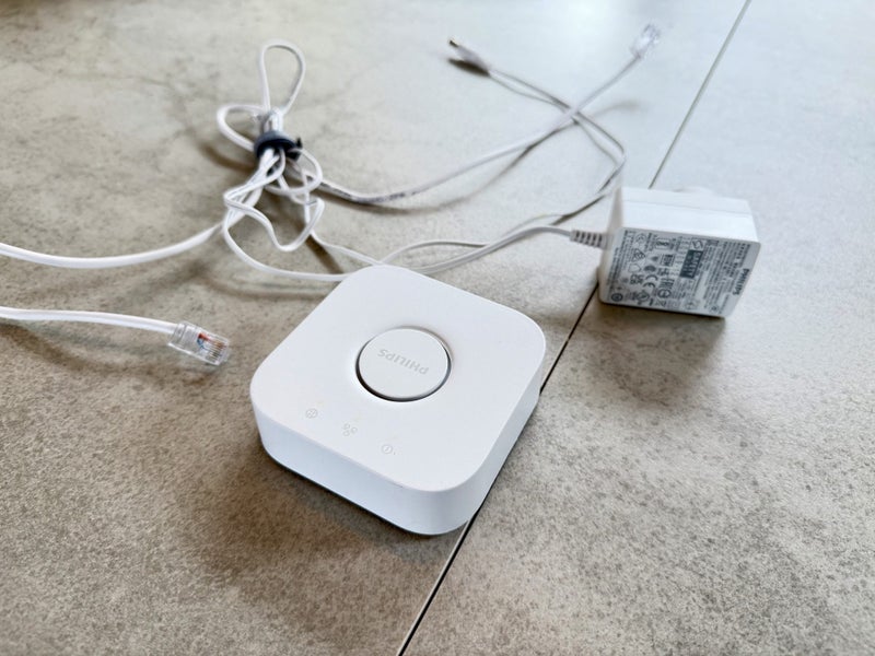 Philips Hue Bridge Gen 2 (v2.1) – Factory Reset – Power + Ethernet Included Carousel 3