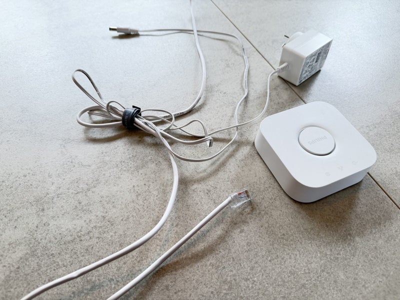 Philips Hue Bridge Gen 2 (v2.1) – Factory Reset – Power + Ethernet Included Carousel 2