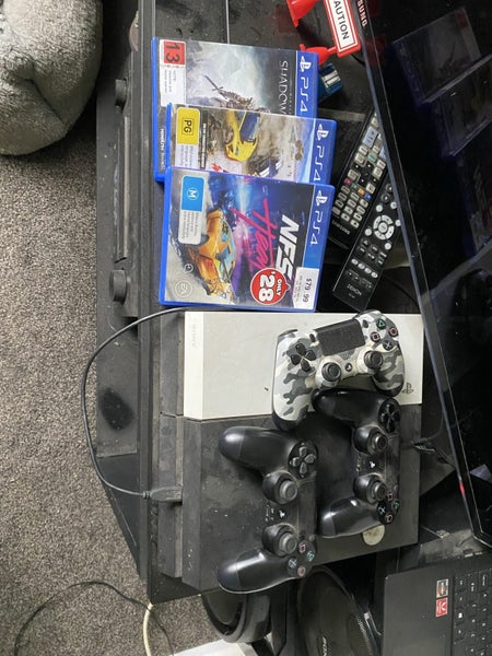 PlayStation 5 - 4- 3- 2 package Carousel 2