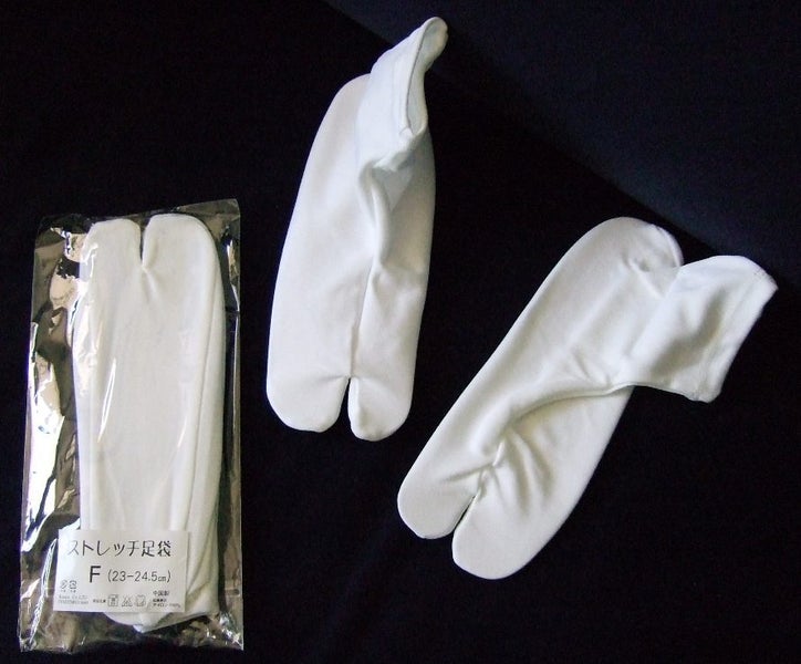 Japanese split toe WHITE TABI SOCKS SML fabric with slight stretch Carousel 2