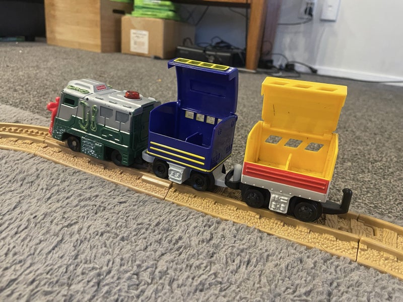 Discontinued GeoTrax train set Carousel 3