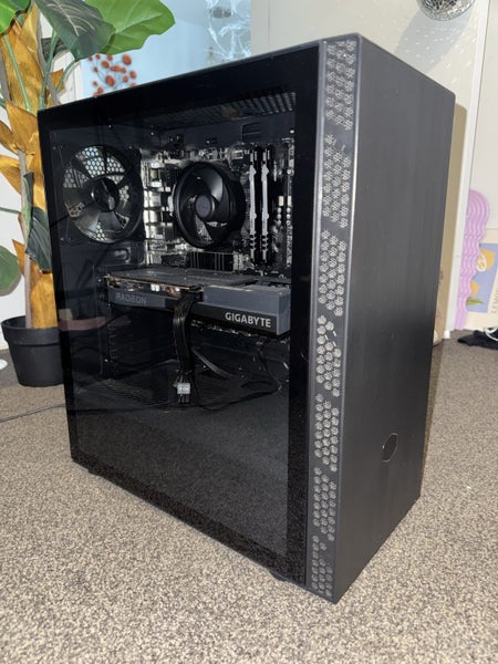 $1 Start Price Gaming PC Bundle Carousel 1