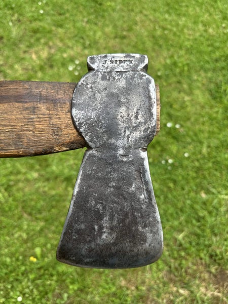 $1 reserve rare pattern j.sidey axe. With unusual handle. Carousel 2