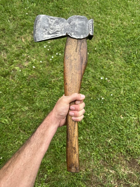 $1 reserve rare pattern j.sidey axe. With unusual handle. Carousel 14