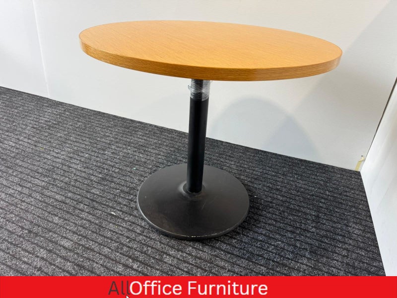 Small meeting table Carousel 1