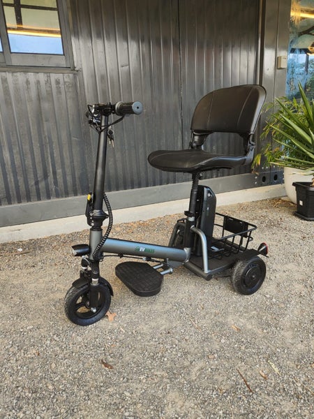 Foldable Electric Tricycle TS2 Scottie Plus Mobility Travel Scooter Carousel 2