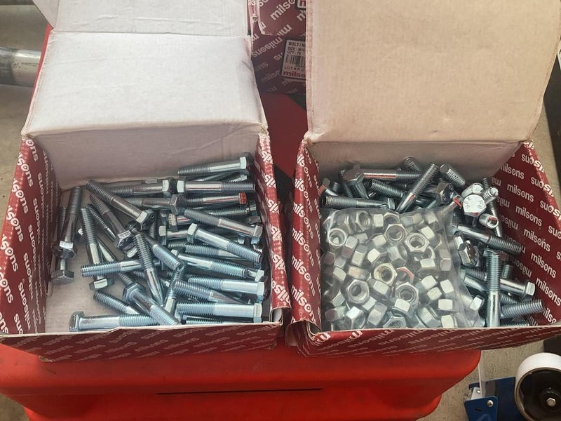 Milsons Bolt/Nut M10 x 55 Carousel 1