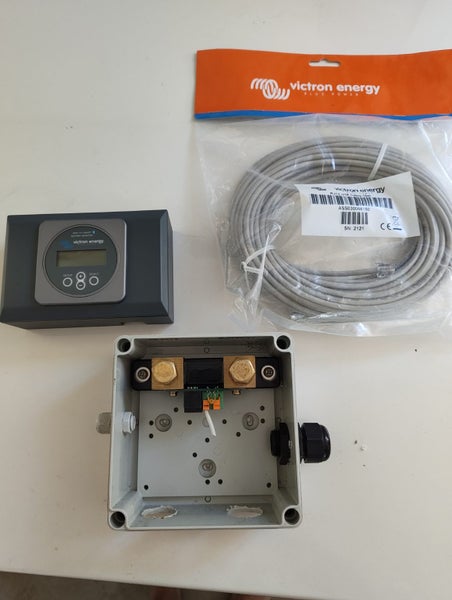 Victron BMV712 Battery Monitor Carousel 1