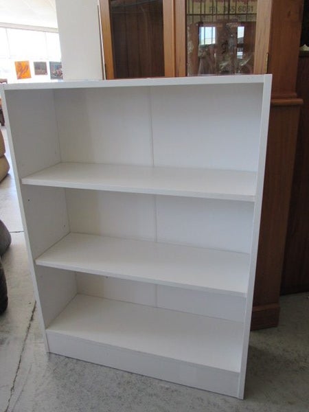 2511 WHITE LAMINATE BOOKCASE Carousel 1