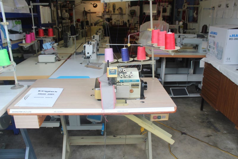 OVERLOCKER INDUSTRIAL 6 THREAD 3 NEEDLES KINGTEX Carousel 1